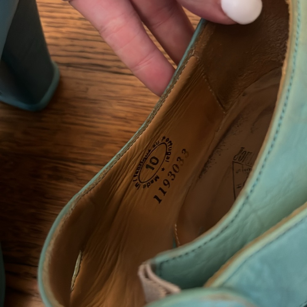 John Fluevog Turquoise Leather Heels - Picture 8 of 9